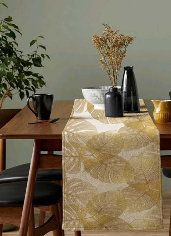 TROPICAL LEAF PATTERN TABLE RUNNER