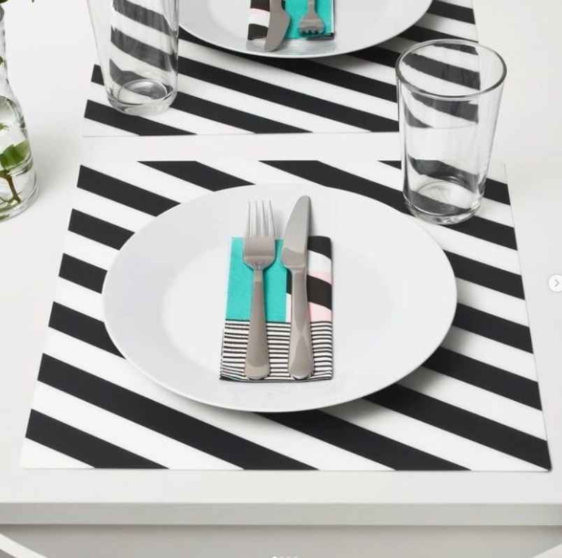 PIPIG Place mat, striped/black/white